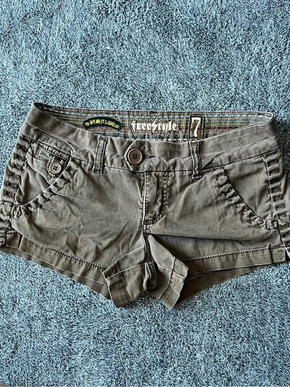 FreeStyle Revolution Cocoa Brown Embroidered Y2K Shorts - Size 7/28